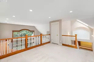 6441 SW Santa Monica Ct, Portland, OR 97221 - Photo 35