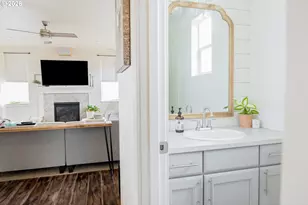 1816 W 4th Ave, Junction City, OR 97448 - Photo 17