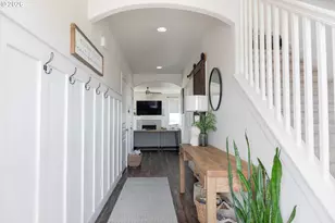 1816 W 4th Ave, Junction City, OR 97448 - Photo 5