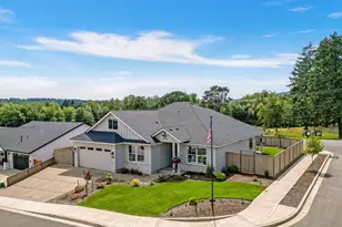 493 NW Crater Lk Dr, Dallas, OR 97338 - Photo 3