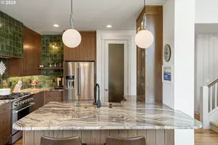 493 NW Crater Lk Dr, Dallas, OR 97338 - Photo 23