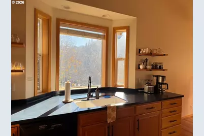 10298 Highway 126, Mapleton, OR 97453 - Photo 9