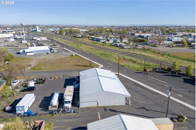 345 N 1st Pl, Hermiston, OR 97838 - Photo 5