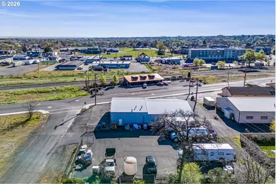 345 N 1st Pl, Hermiston, OR 97838 - Photo 3