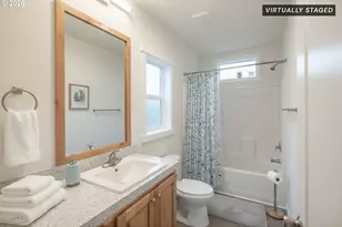 3223 Comber Ct, Salem, OR 97305 - Photo 19