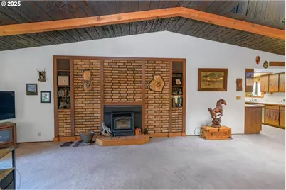 1931 Oak St, North Bend, OR 97459 - Photo 9