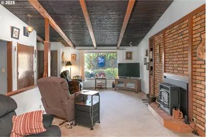 1931 Oak St, North Bend, OR 97459 - Photo 11