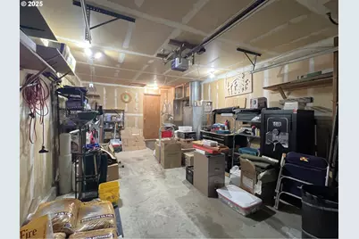 1931 Oak St, North Bend, OR 97459 - Photo 27