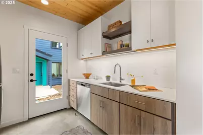 3738 SE Harvey St #1, Milwaukie, OR 97222 - Photo 3