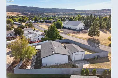 2201 Terra Lea Ct, La Grande, OR 97850 - Photo 7