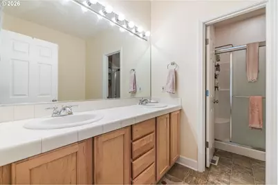 15760 SW Peachtree Dr, Tigard, OR 97224 - Photo 13