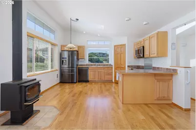 1001 NW Pacific Way, Waldport, OR 97394 - Photo 5