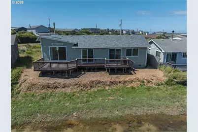 1001 NW Pacific Way, Waldport, OR 97394 - Photo 3
