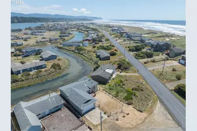 1001 NW Pacific Way, Waldport, OR 97394 - Photo 31