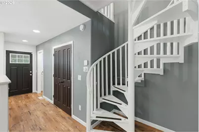 12054 N Jantzen Beach Ave, Portland, OR 97217 - Photo 13