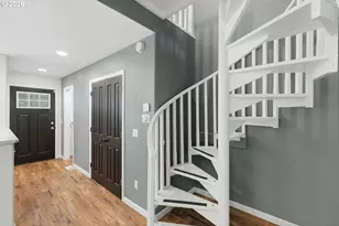 12054 N Jantzen Beach Ave, Portland, OR 97217 - Photo 13