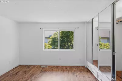 12054 N Jantzen Beach Ave, Portland, OR 97217 - Photo 21