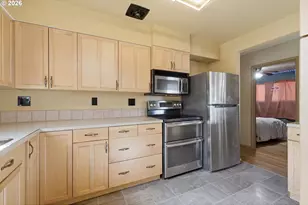 810 E 16th St, The Dalles, OR 97058 - Photo 7