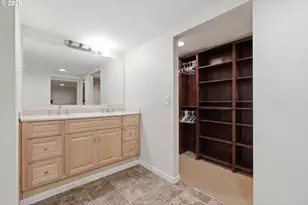 810 E 16th St, The Dalles, OR 97058 - Photo 25