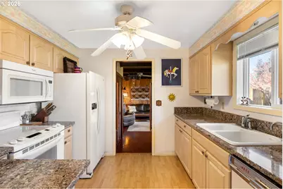 9704 Silver Star Ave, Vancouver, WA 98664 - Photo 17