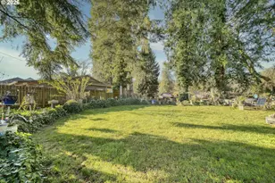 255 I St, Columbia City, OR 97018 - Photo 31