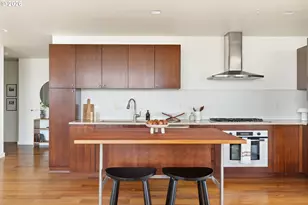 836 S Curry St, Portland, OR 97239 - Photo 11