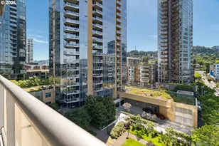 836 S Curry St, Portland, OR 97239 - Photo 13