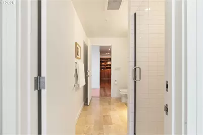 836 S Curry St #708, Portland, OR 97239 - Photo 31