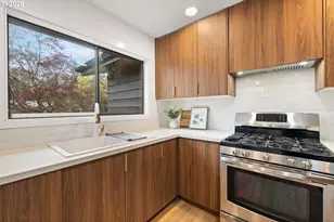 5431 SW 53rd Ave, Portland, OR 97221 - Photo 13