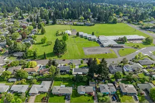 14045 NE Sacramento St, Portland, OR 97230 - Photo 41