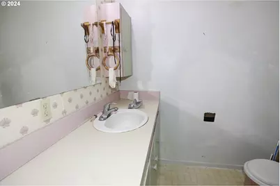 501/491 NW Douglas Blvd, Winston, OR 97496 - Photo 27