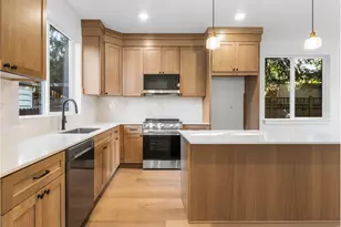 2084 N Watts St, Portland, OR 97217 - Photo 5