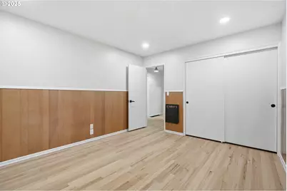 5555 SW Dover Ct, Portland, OR 97225 - Photo 21