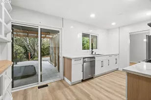 5555 SW Dover Ct, Portland, OR 97225 - Photo 15