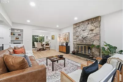 5555 SW Dover Ct, Portland, OR 97225 - Photo 9