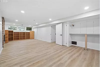 5555 SW Dover Ct, Portland, OR 97225 - Photo 27