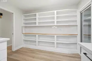 5555 SW Dover Ct, Portland, OR 97225 - Photo 17