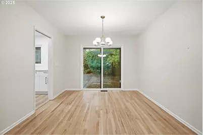 5555 SW Dover Ct, Portland, OR 97225 - Photo 11