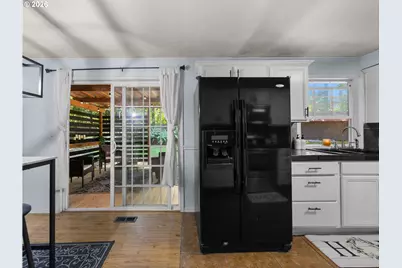 69080 E Vine Maple Dr, Rhododendron, OR 97049 - Photo 11