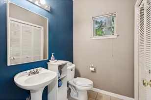 1401 SW Edgefield Meadows Ct, Troutdale, OR 97060 - Photo 19