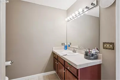 1401 SW Edgefield Meadows Ct, Troutdale, OR 97060 - Photo 17