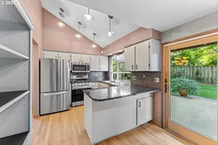 10488 SW Susquehanna Dr, Tualatin, OR 97062 - Photo 9