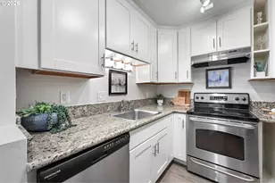 81 Oswego Summit, Lake Oswego, OR 97035 - Photo 9