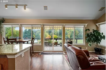 528 Creekside Dr, Salem, OR 97306 - Photo 13