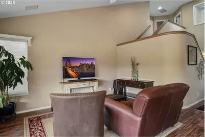 528 Creekside Dr, Salem, OR 97306 - Photo 15