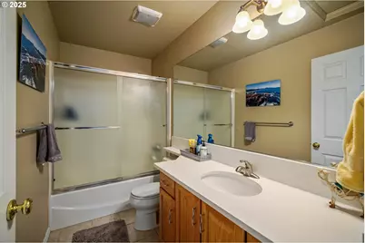 528 Creekside Dr, Salem, OR 97306 - Photo 45