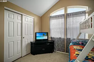 528 Creekside Dr, Salem, OR 97306 - Photo 41