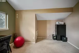 528 Creekside Dr, Salem, OR 97306 - Photo 47