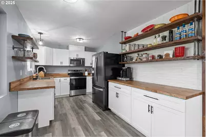 3226 SW Isaac Ave, Pendleton, OR 97801 - Photo 13