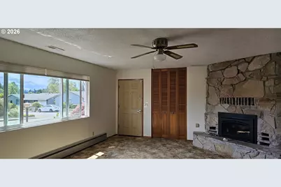 16055 SW Queen Victoria Pl, Portland, OR 97224 - Photo 7